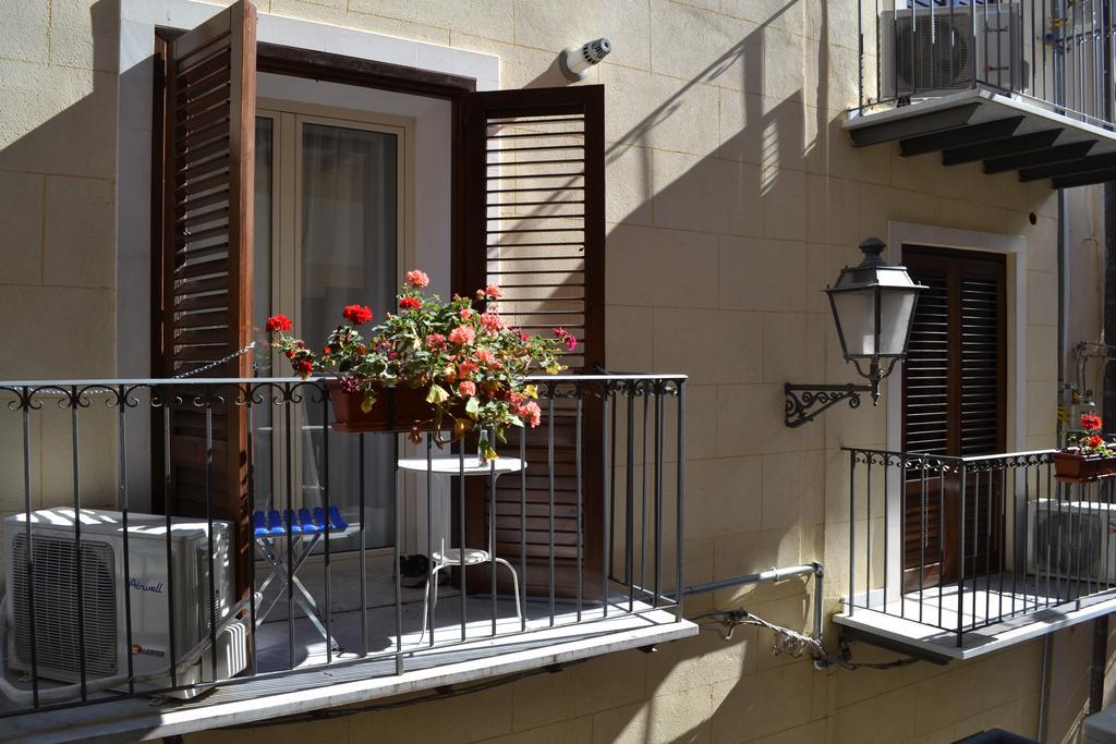 Casetta In Centro Guascone Apartment ปาแลร์โม ภายนอก รูปภาพ