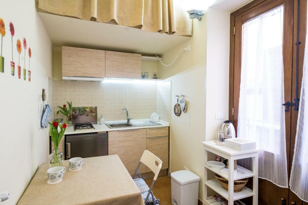 Casetta In Centro Guascone Apartment ปาแลร์โม ภายนอก รูปภาพ